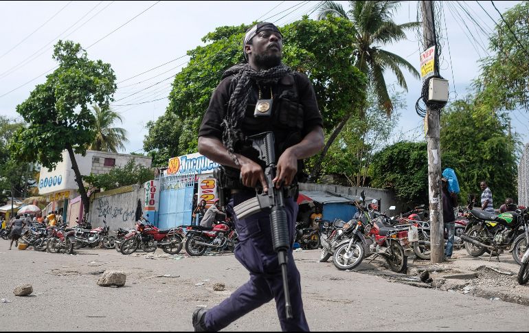 400 Mawozo, una de las bandas más peligrosas de Haití, lleva años sembrando el terror en los suburbios de Puerto Príncipe. AFP/M. Delcroix