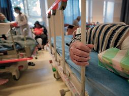 El 51.31% de los fallecidos por el virus tenían presión alta y el 40.21% padecían diabetes. AP/A. Alexandru