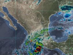 “Rick” continúa como huracán de categoría 1 en la escala Saffir-Simpson.  TWITTER / @conagua_clima