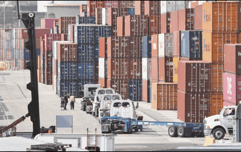 Presión. Hay congestión en puertos, los barcos deben esperar más para descargar. Xinhua