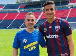Así posó Frankie Muniz junto a Duilio Tejeda, mediocampista del Atlante. INSTAGRAM / @conetejeda7