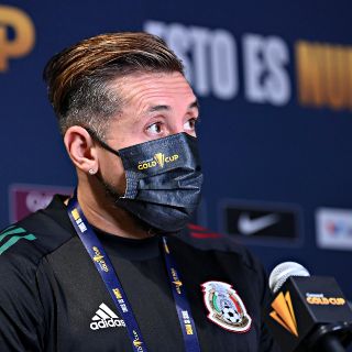 Héctor Herrera: Habla sobre el Estadio Azteca y la afición; dice que el ambiente no es tan fuerte