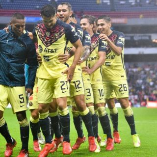 Afición despide al América con gran fiesta en Coapa