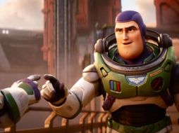 Chris Evans prestó su voz para darle vida a “Lightyear” en la versión en inglés de la película. ESPECIAL / Pixar