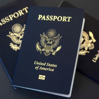 LGBT: Llega a Estados Unidos el pasaporte con marcador de género X para las personas no binarias