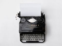 Que esa hoja en blanco despierte en ti la creatividad / Photo by Florian Klauer on Unsplash