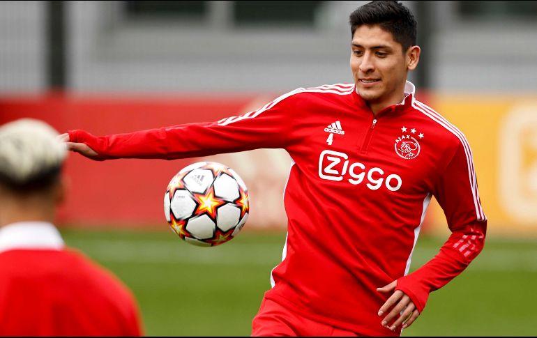 OPORTUNIDAD. Edson Álvarez tiene 24 años y un valor de 20 millones de euros según Transfermarkt. EFE/ARCHIVO