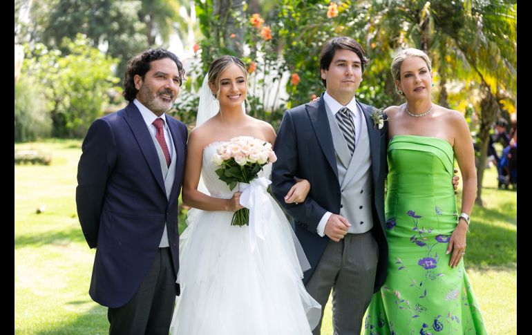 Marcos Dau, Mishelle Orozco, Marcos Dau y Alejandra Martínez GENTE BIEN JALISCO / JORGE SOLTERO