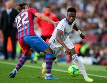 Mientras caminaba por la línea de banda, un aficionado del Barcelona le habría gritado 