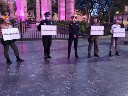 Son cinco policías caracterizados que pasearán por las calles de la ciudad desde este miércoles 27 de octubre y hasta el próximo 2 de noviembre. ESPECIAL/Policía de Guadalajara