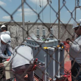 Industria pagará más por electricidad con reforma