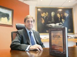 Patricio Fernández. El autor trabajó cinco años en la elaboración del libro. El Informador/ A. Camacho