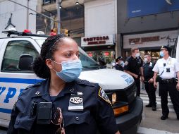 Según datos de la ciudad citados por los medios, el 68 % de los bomberos, el 73 % de los policías y el 65 % de los trabajadores de limpieza ya están vacunados. EFE / ARCHIVO