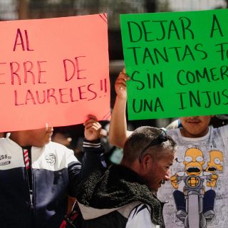 Se manifiestan pepenadores en Ciudad Judicial; piden amparo para trabajar en Laureles