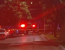 Elementos policiacos activaron un operativo en la zona para tratar de localizar al responsable del asesinato. ESPECIAL