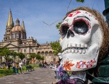 María del Refugio Plascencia, directora de Turismo, compartió que el objetivo de estas actividades en el marco del Día de Muertos, es “invitar a todas las familias a que nos visiten, a que retomen este Centro Histórico lleno de actividades