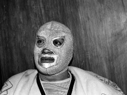 El Santo, el Enmascarado de Plata, filmó varias películas que narra su eterna lucha contra el mal que de igual forma enfrenta vampiros, hombres lobos, momias y a otros personajes malévolos para recuperar la paz y la justicia. EL INFORMADOR / ARCHIVO