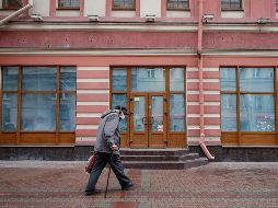 A pesar de que varios fármacos están disponibles de manera gratuita desde hace meses, solo el 32.5% de la población de Rusia ha sido vacunada. AFP / K. Kudryavtsev