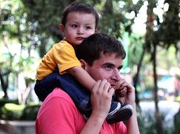 Argumentan que la crianza de los hijos debe ser responsabilidad de ambos padres. NTX/ARCHIVO