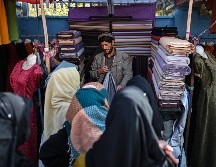 El Talibán considera que escuchar música no religiosa es contrario a su visión de la ley islámica. AFP/H. Retamal