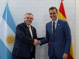 El presidente argentino, Alberto Fernández, negocia apoyos para su propuesta. Ha conseguido la del presidente español, Pedro Sánchez. EFE