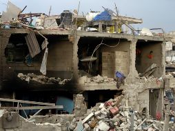 Imagen de una finca afectada por la explosión y el incendio en San Pablo Xochimehuacán, Puebla. EFE / H. Ríos