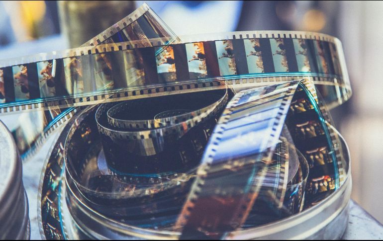 Conoce estas diez películas que te matarán de miedo o de risa. UNSPLASH/ @eterrade