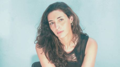Fernanda Trías. La escritora uruguaya obtiene el reconocimiento por su novela “Mugre Rosa”. EFE