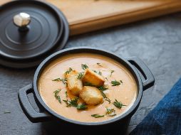 Hoy prepara crema de frijol. ESPECIAL/Photo by Olga Kudriavtseva on Unsplash.