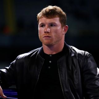 El desorbitante precio de la pijama que lució el "Canelo" en su llegada a Las Vegas