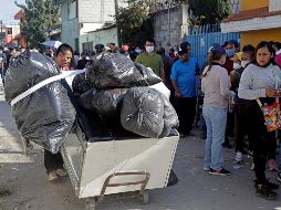 El presidente municipal de Puebla, Eduardo Rivera, anuncia que su administración condonará el pago predial del presente año a 128 viviendas con registro catastral. EFE / ARCHIVO