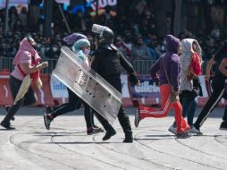 Las involucradas tiraron las vallas de protección e invadieron el circuito donde manejó 