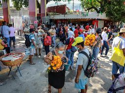 El programa de vacunación en el país, que contempla a todos los mayores de 18 años, acumula más de 126.52 millones de dosis aplicadas. EFE/D. Guzmán