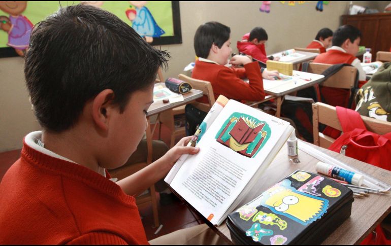 La vigilancia a los colegios implica a la Secretaría de Economía. EL INFORMADOR/Archivo