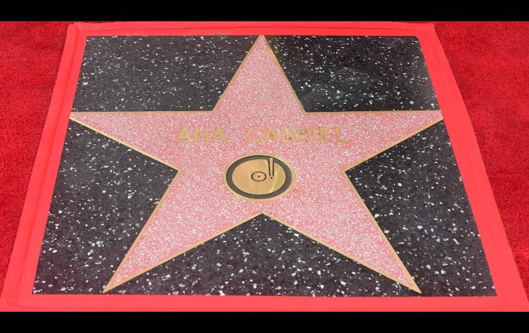 La estrella de Ana Gabriel tiene el número dos mil 707 del paseo y se encuentra en la categoría de Grabación. AFP / F. BROWN