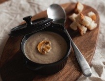 Crema de champiñones. ESPECIAL/Photo by Dmitry Kovalchuk on Unsplash.