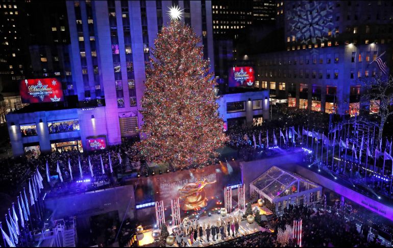 El árbol más famoso de Nueva York será cortado el 11 de noviembre y llegará al Rockefeller Center dos días después. AP/ARCHIVO