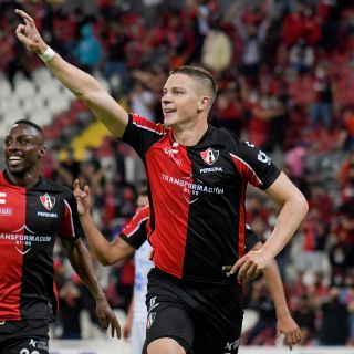 Atlas vence a Gallos y asegura boleto directo a Liguilla