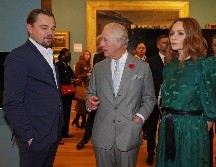 Leonardo DiCaprio, el príncipe Carlos y Stella McCartney. AP/O. Humphreys