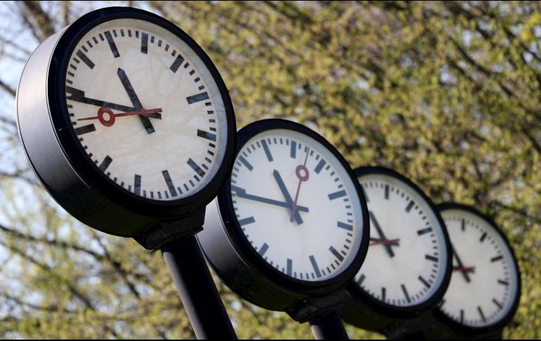 Con el cambio al horario de invierno, los estadounidenses deberán retrasar sus relojes una hora. EFE/ARCHIVO