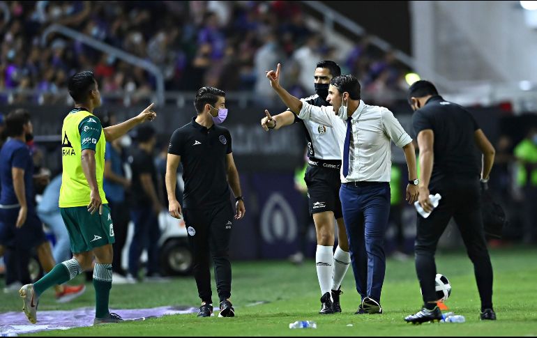 El técnico de Chivas no se da por satisfecho y se ha puesto la obligación de entrar en la liguilla. IMAGO7/E. Espinosa