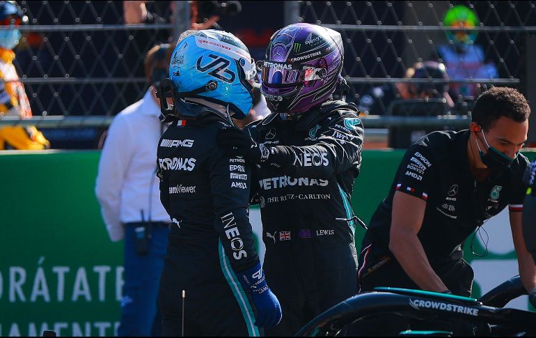 VENTAJA. Bottas y Hamilton saldrán en primero y segundo lugar en el circuito del Autódromo Hermanos Rodríguez. IMAGO7