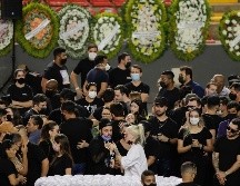 Los fanáticos comenzaron a hacer fila al amanecer afuera del estadio, con capacidad para 15 mil personas. EFE/W. Carvalho