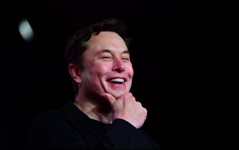 Musk es el hombre más rico del mundo con una fortuna estimada de 275 mil millones de dólares. AFP/ARCHIVO