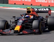La estrategia de Pérez y Red Bull ha ido cambiando en el desarrollo de la carrera en el GP de México. EFE / C. Ramírez