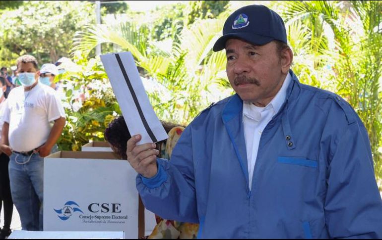 Daniel Ortega encabeza los resultados electorales con 75.92% de los votos, en medio de protestas y críticas. AFP/Presidencia de Nicaragua