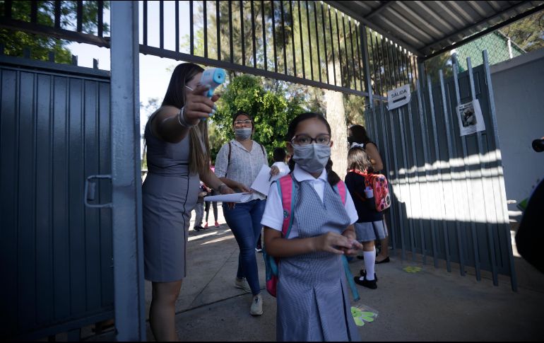 El regreso a clases sin restricciones no sucederá en grupos de más de 40 alumnos ni en escuelas donde los salones no tengan ventilación adecuada. EL INFORMADOR/Archivo