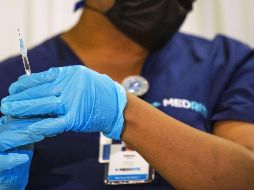 Casi 75% de la población francesa está plenamente vacunada, incluyendo 88% de los adultos. AFP/M. Santiago