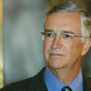 Ricardo Salinas Pliego insulta a usuario por criticar fallas de TvAzteca