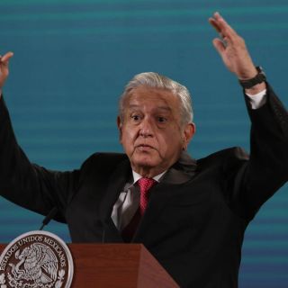 AMLO acusa a España de una "segunda conquista económica"